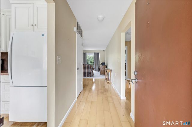 419 Asbury Ridge 419, Shelton, CT 06484