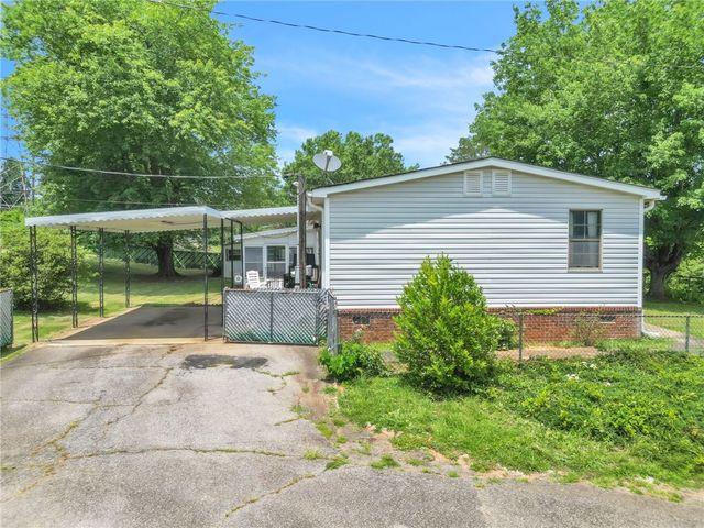 207 Wallace Drive, Easley, SC 29640