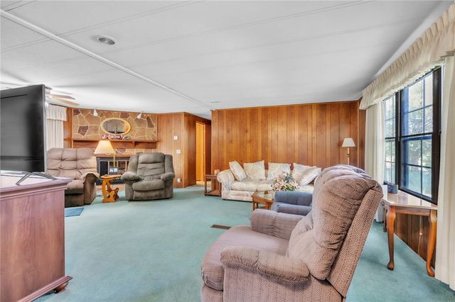 207 Wallace Drive, Easley, SC 29640