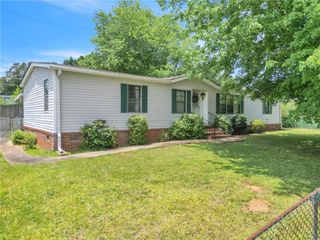 207 Wallace Drive, Easley, SC 29640