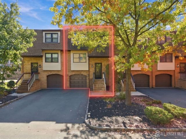 6102 N oaks Boulevard, North Brunswick, NJ 08902