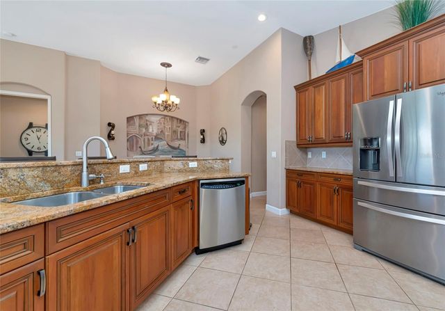 206 BELLA VISTA TERRACE 29C, Nokomis, FL 34275