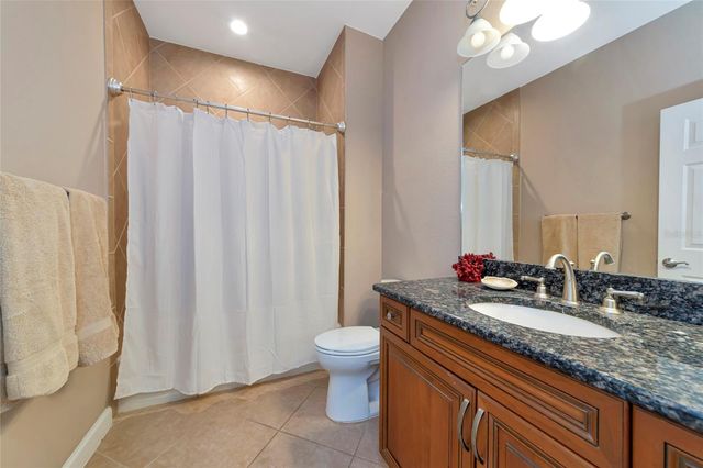 206 BELLA VISTA TERRACE 29C, Nokomis, FL 34275