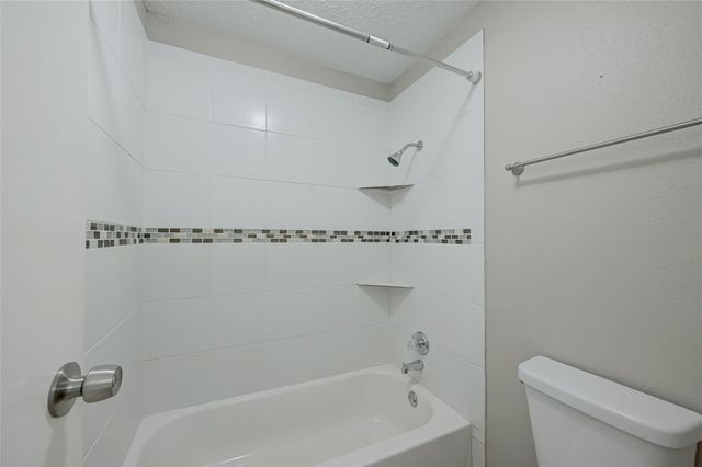 2120 El Paseo Street 2407, Houston, TX 77054