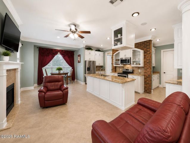 2406 Belle Ruelle Street, New Iberia, LA 70563