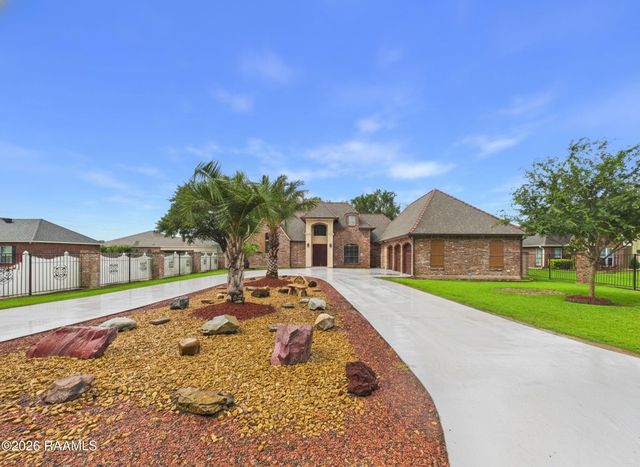2406 Belle Ruelle Street, New Iberia, LA 70563