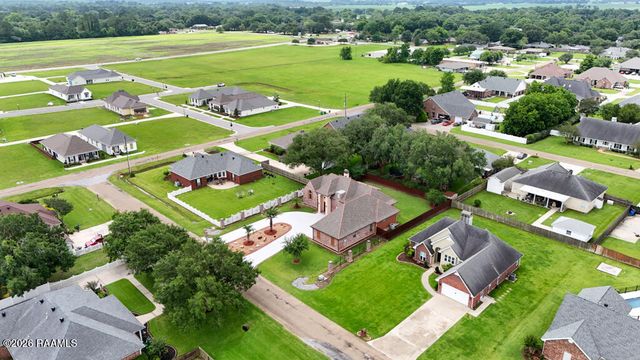 2406 Belle Ruelle Street, New Iberia, LA 70563