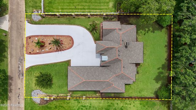 2406 Belle Ruelle Street, New Iberia, LA 70563