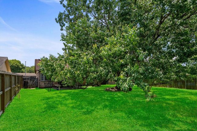 2502 Woodwild Drive, Houston, TX 77038