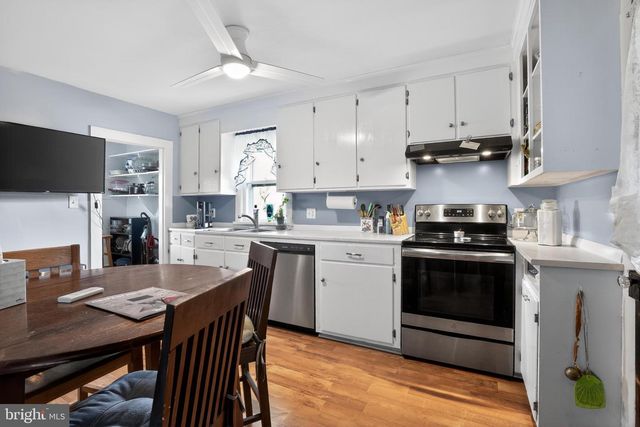 121 E CENTRAL AVE, Federalsburg, MD 21632