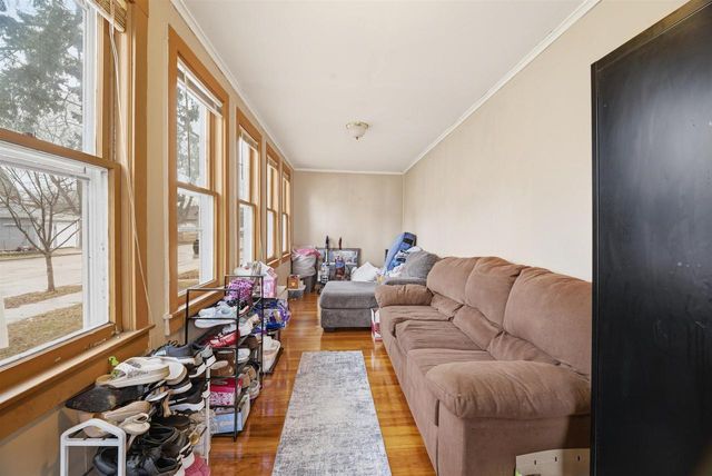 613 SHAWANO AVENUE, Oshkosh, WI 54901