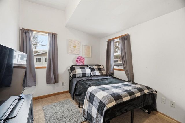 613 SHAWANO AVENUE, Oshkosh, WI 54901