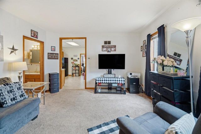 613 SHAWANO AVENUE, Oshkosh, WI 54901