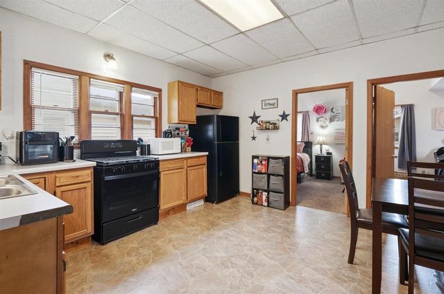 613 SHAWANO AVENUE, Oshkosh, WI 54901