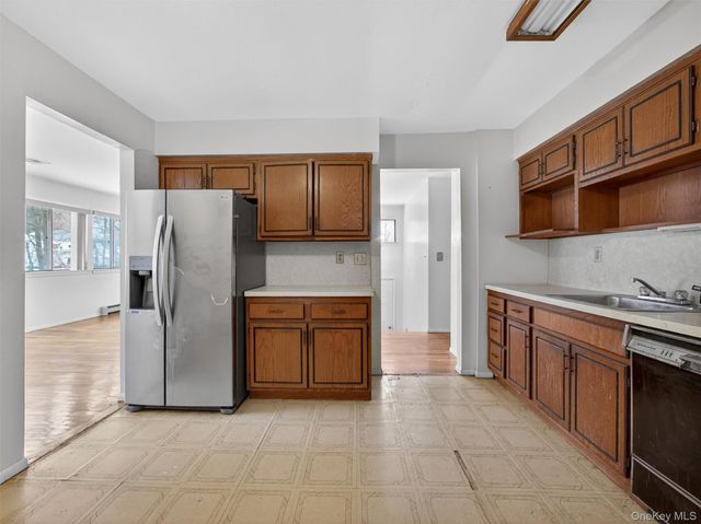 15 Pauline Court, Spring Valley, NY 10977