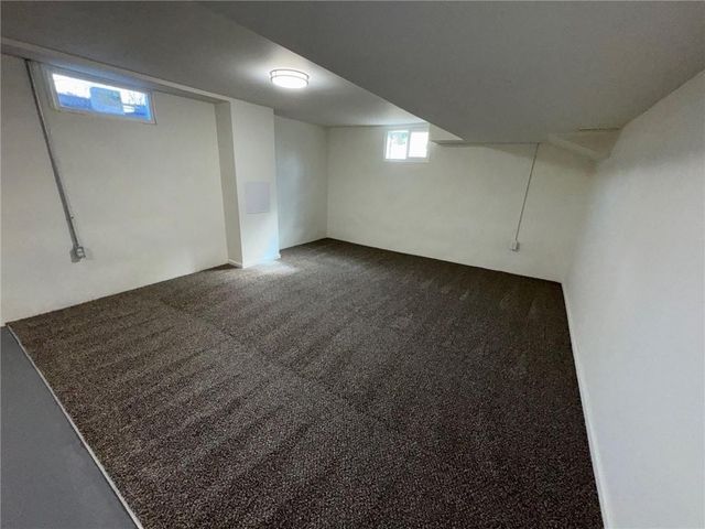 17293 E Cheyenne Drive, Independence, MO 64056