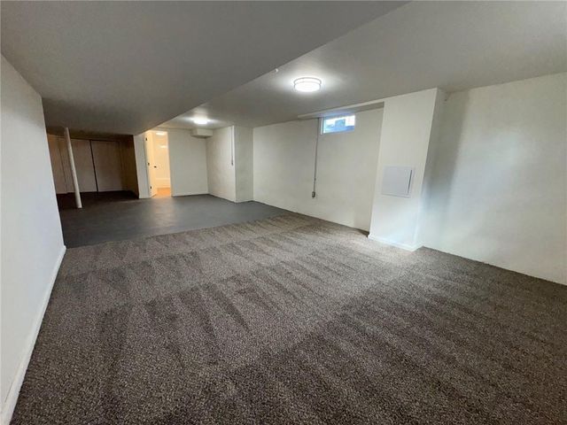 17293 E Cheyenne Drive, Independence, MO 64056