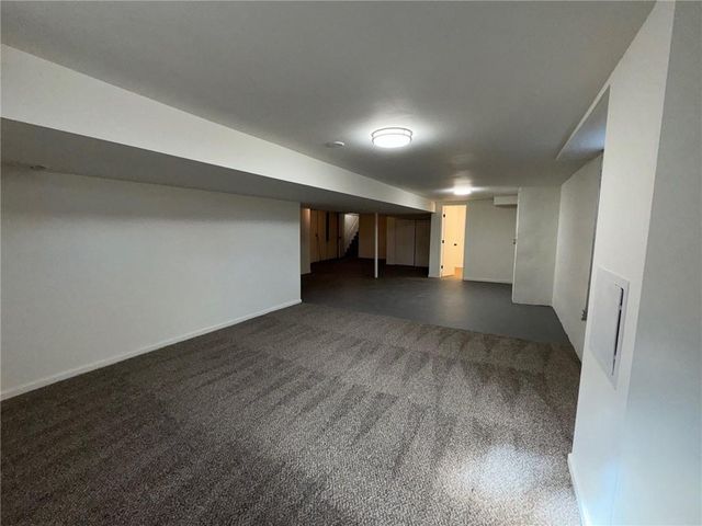 17293 E Cheyenne Drive, Independence, MO 64056