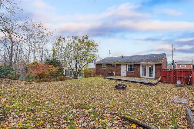 154 Jeanette Drive, Penn Hills, PA 15147