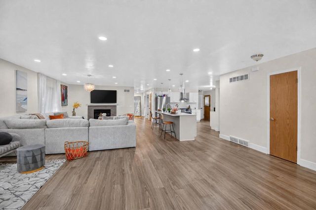 13043 W Lancaster AVENUE, Butler, WI 53007