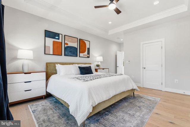 6806 FARRAGUT AVE, Falls Church, VA 22042