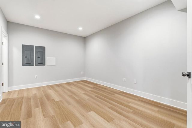 6806 FARRAGUT AVE, Falls Church, VA 22042