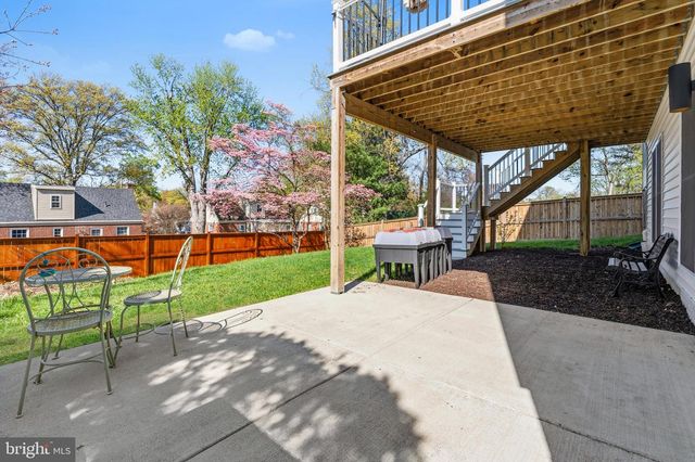 6806 FARRAGUT AVE, Falls Church, VA 22042