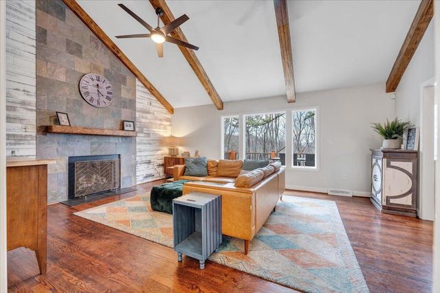 5025 Upland Game RD, Roanoke, VA 24018