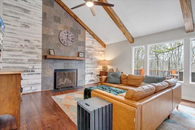 5025 Upland Game RD, Roanoke, VA 24018