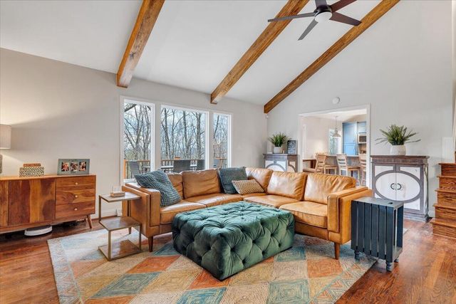 5025 Upland Game RD, Roanoke, VA 24018