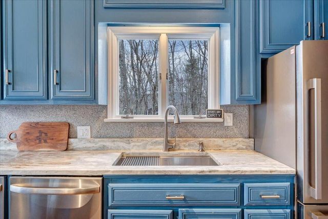 5025 Upland Game RD, Roanoke, VA 24018