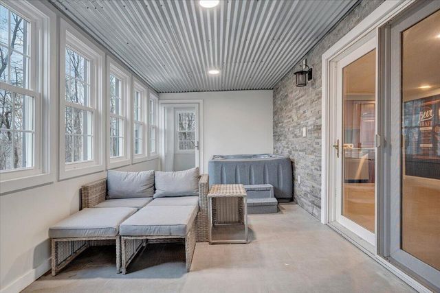 5025 Upland Game RD, Roanoke, VA 24018