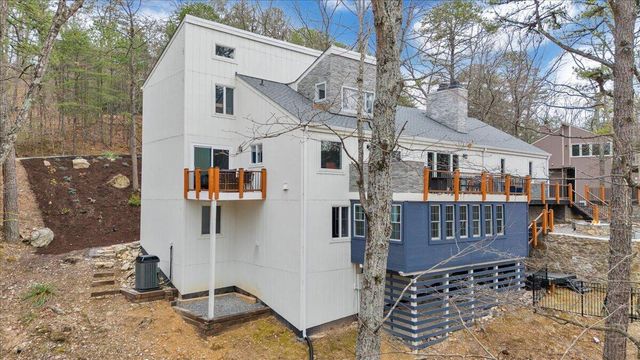 5025 Upland Game RD, Roanoke, VA 24018