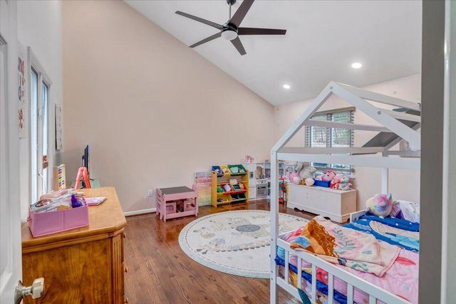 5025 Upland Game RD, Roanoke, VA 24018