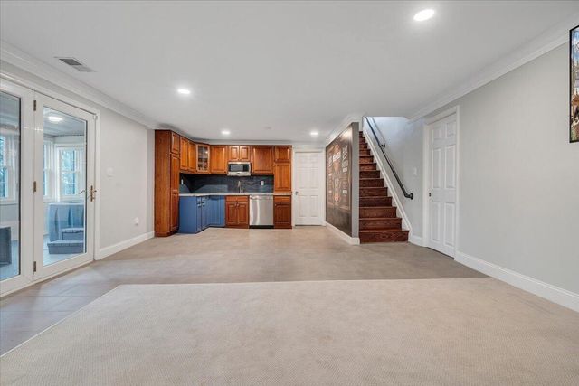 5025 Upland Game RD, Roanoke, VA 24018