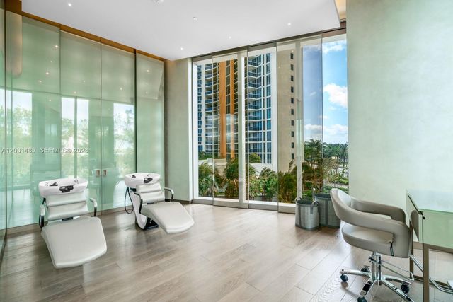 18975 Collins Avenue 704, Sunny Isles Beach, FL 33160