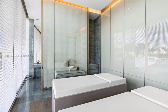 18975 Collins Avenue 704, Sunny Isles Beach, FL 33160