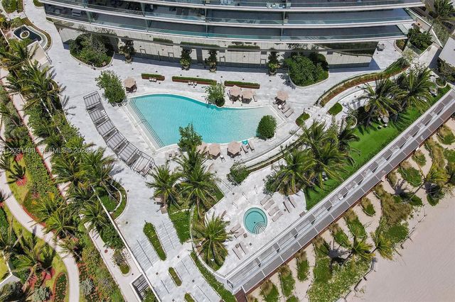18975 Collins Avenue 704, Sunny Isles Beach, FL 33160