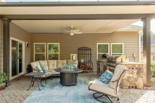 8115 Goodall Court, Charlotte, NC 28227