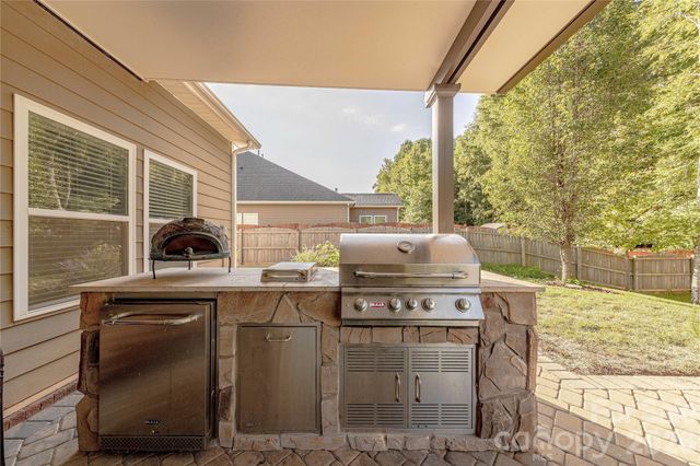 8115 Goodall Court, Charlotte, NC 28227