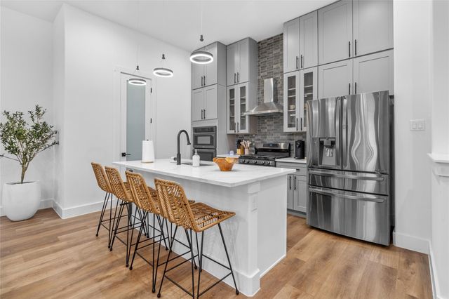 1303 E 27th Street B, Houston, TX 77009