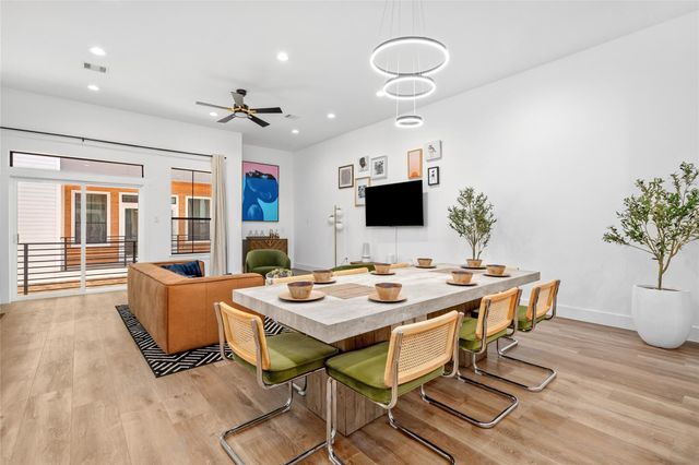 1303 E 27th Street B, Houston, TX 77009