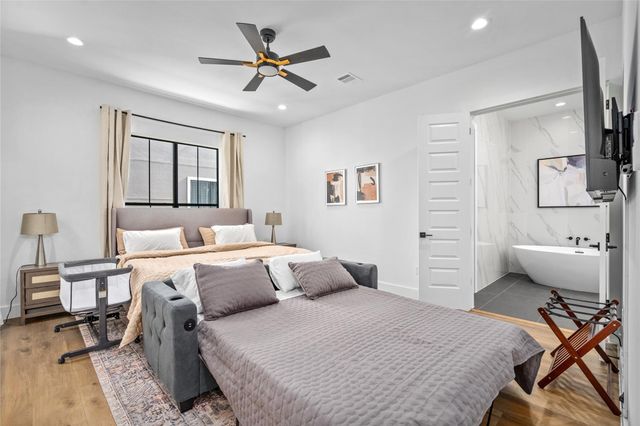 1303 E 27th Street B, Houston, TX 77009