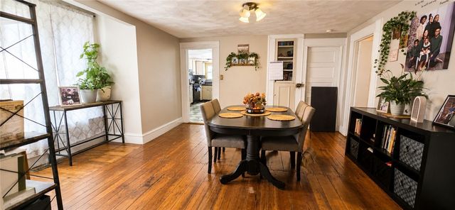 16 Winsor Street, Providence, RI 02908
