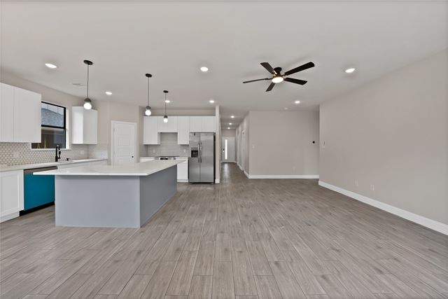 5700 Barkridge Drive, Granbury, TX 76048