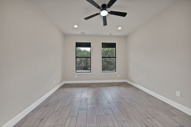 5700 Barkridge Drive, Granbury, TX 76048