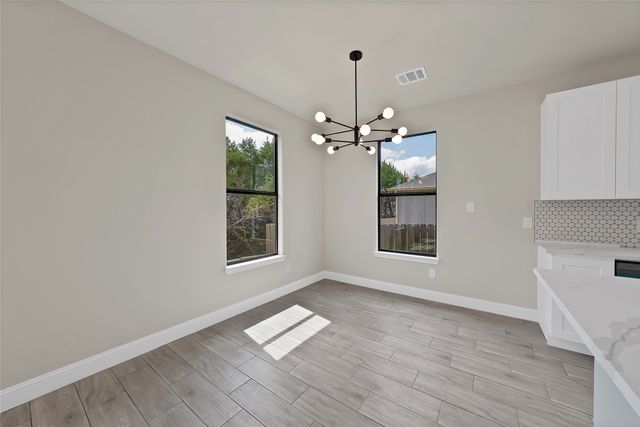 5700 Barkridge Drive, Granbury, TX 76048