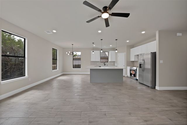 5700 Barkridge Drive, Granbury, TX 76048