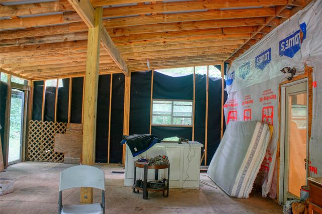 521 Hill Creek Drive, Coldspring, TX 77331
