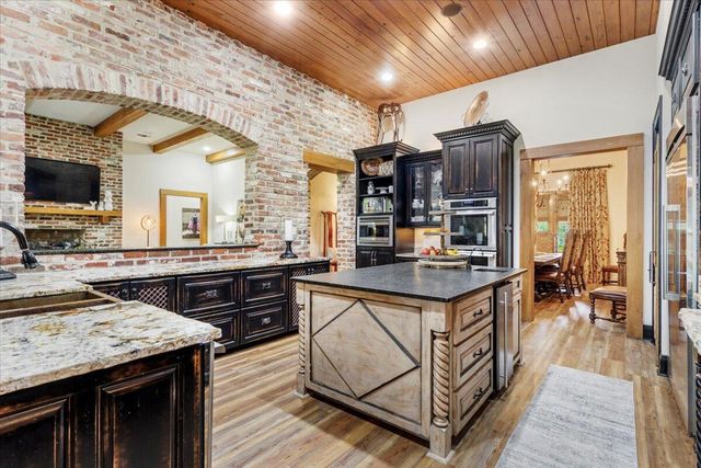 242 Tallulah Ridge, Hattiesburg, MS 39402